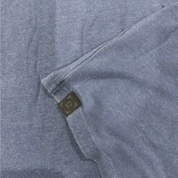 Lululemon long sleeve navy shirt size 10 - Picture 2 of 4